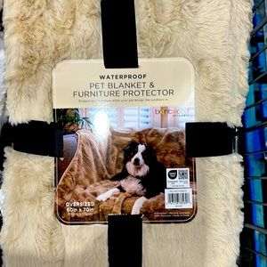 Brentwood Bambi style waterproof pet blanket and furniture protector